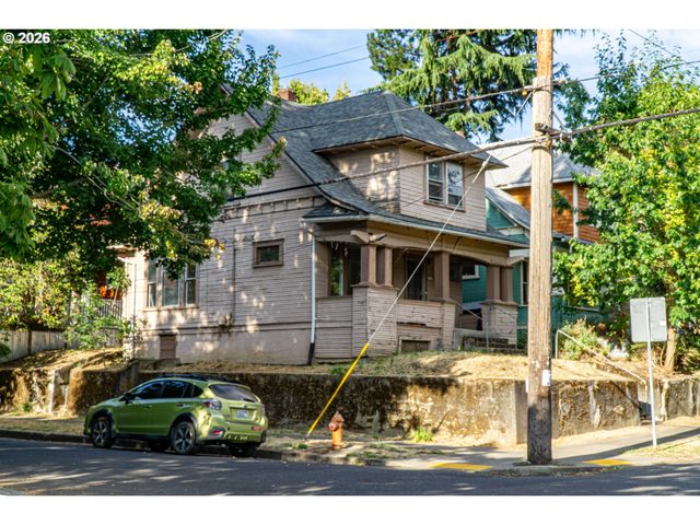 2803 Se CLINTON St, Portland, OR 97202