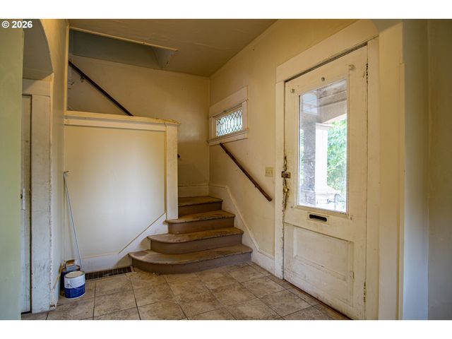 2803 Se CLINTON St, Portland, OR 97202