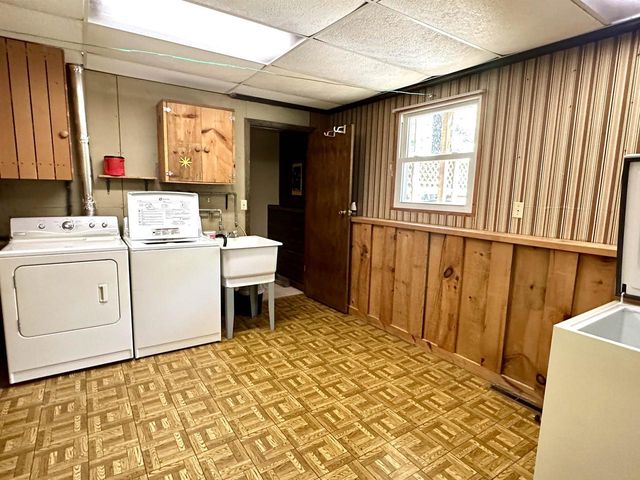 7051 WOODLAND LANE, Amherst, WI 54406