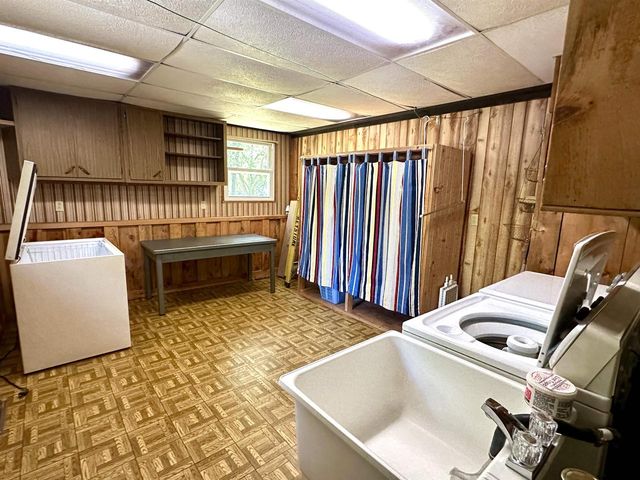 7051 WOODLAND LANE, Amherst, WI 54406