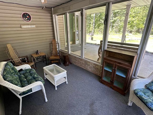 7051 WOODLAND LANE, Amherst, WI 54406