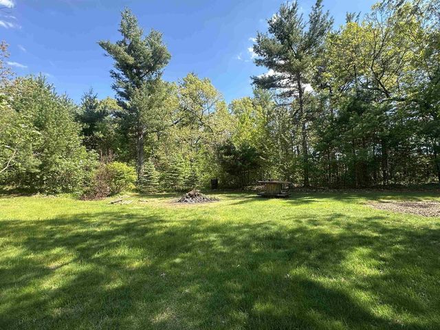 7051 WOODLAND LANE, Amherst, WI 54406