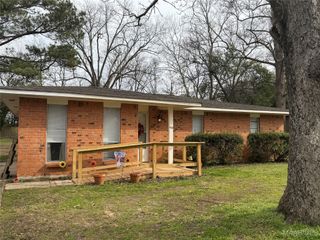 432 Pecan Tree Drive, Montgomery, AL 36109