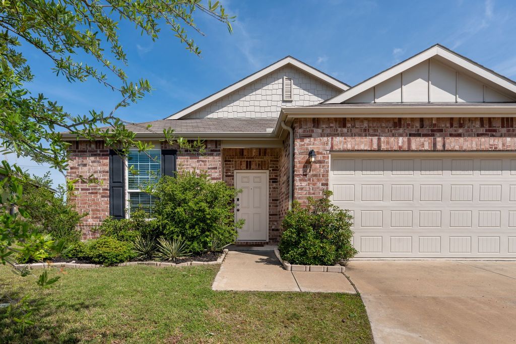 315 Citrus Drive, Fate, TX 75189