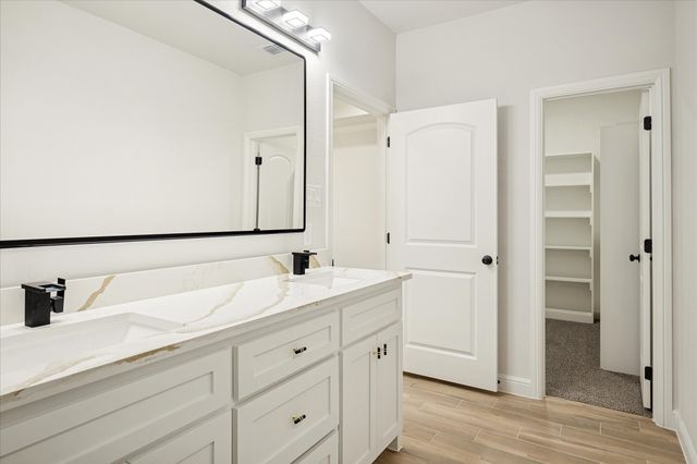 109 Quail Run Road, Trinidad, TX 75163