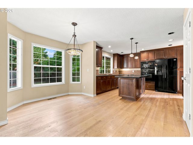 13075 SIERRA Ct, Lake Oswego, OR 97035
