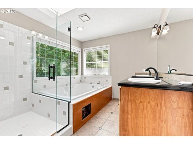 13075 SIERRA Ct, Lake Oswego, OR 97035