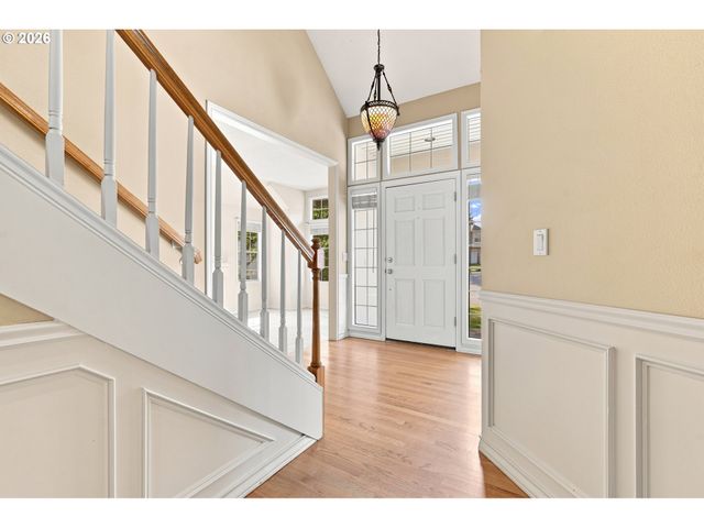 13075 SIERRA Ct, Lake Oswego, OR 97035