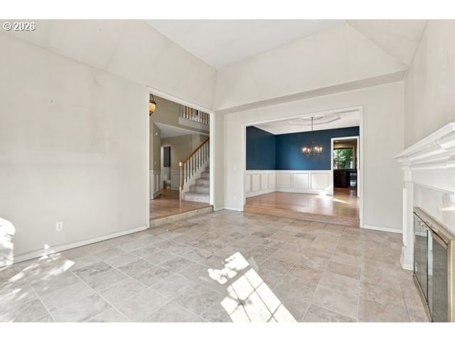 13075 SIERRA Ct, Lake Oswego, OR 97035