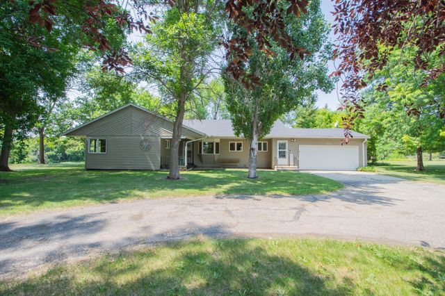 4503 S River Haven Road, Moorhead, MN 56560