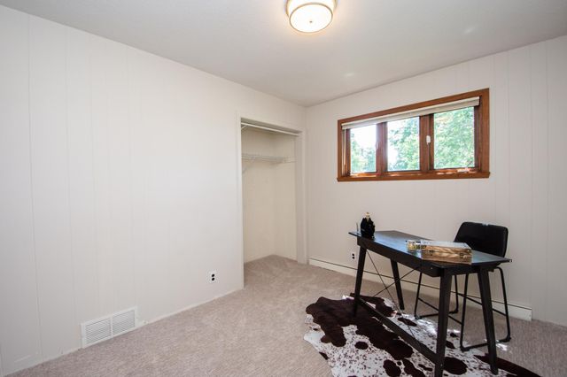 4503 S River Haven Road, Moorhead, MN 56560