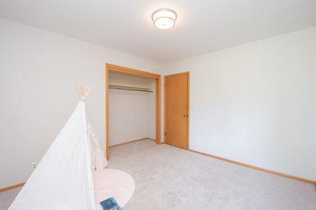 4503 S River Haven Road, Moorhead, MN 56560