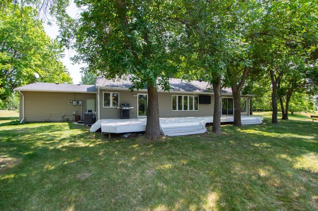4503 S River Haven Road, Moorhead, MN 56560