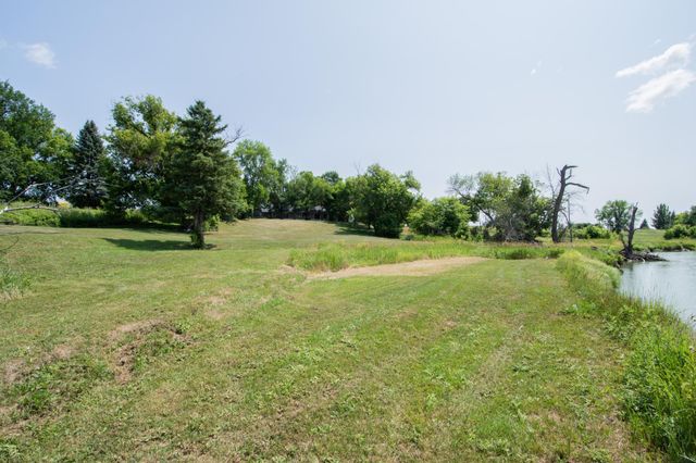 4503 S River Haven Road, Moorhead, MN 56560