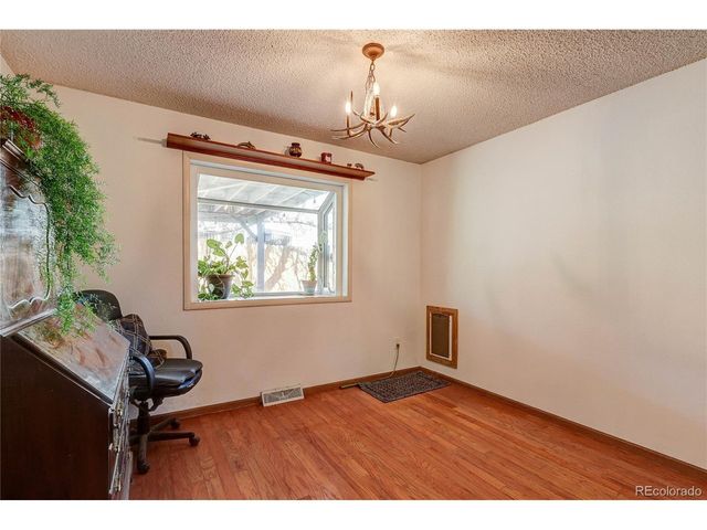 6475 S Lee Ct, Littleton, CO 80127