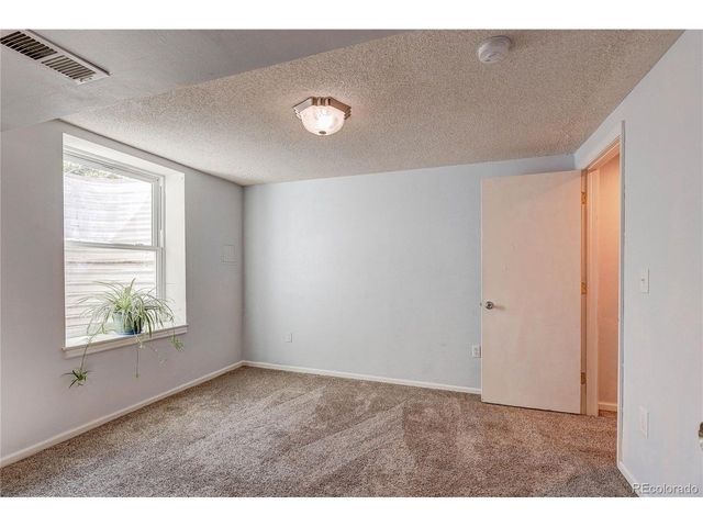 6475 S Lee Ct, Littleton, CO 80127