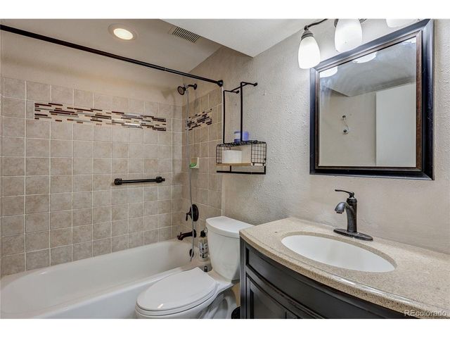 6475 S Lee Ct, Littleton, CO 80127