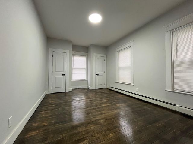 563 E 3rd Street, Mount Vernon, NY 10553
