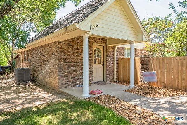 3900 Chisholm Trail, Salado, TX 76571