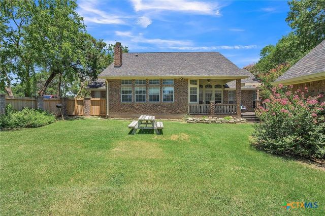 3900 Chisholm Trail, Salado, TX 76571
