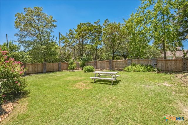 3900 Chisholm Trail, Salado, TX 76571