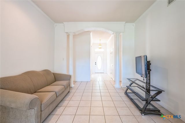 3900 Chisholm Trail, Salado, TX 76571
