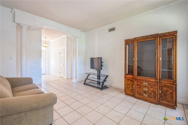 3900 Chisholm Trail, Salado, TX 76571