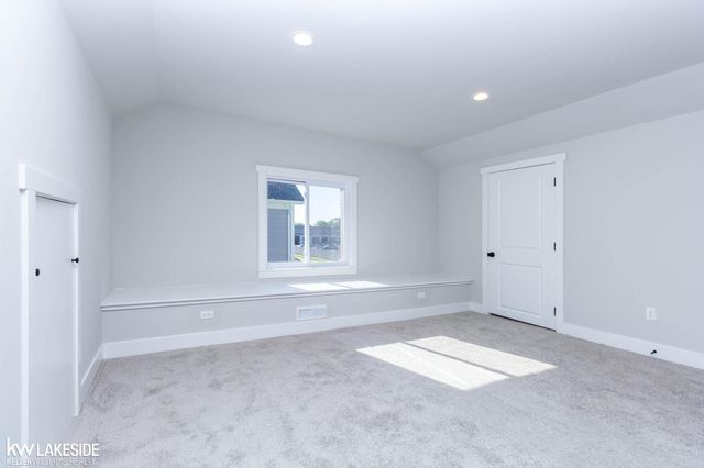 22005 Lakeview Street, Saint Clair Shores, MI 48080