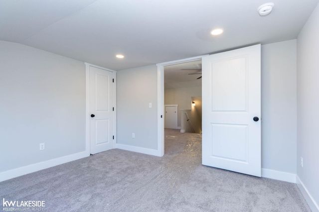 22005 Lakeview Street, Saint Clair Shores, MI 48080