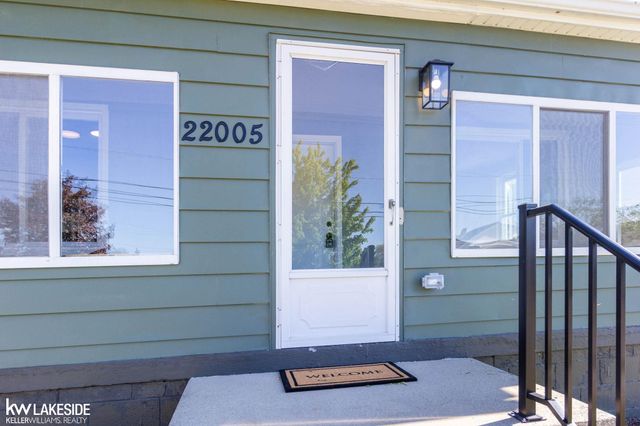 22005 Lakeview Street, Saint Clair Shores, MI 48080