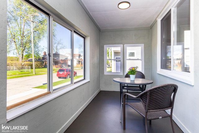 22005 Lakeview Street, Saint Clair Shores, MI 48080