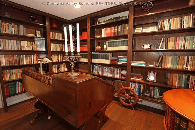 1216 Kanawha Avenue, Dunbar, WV 25064