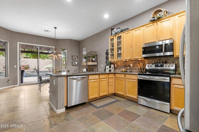 2107 E BEAUTIFUL Lane, Phoenix, AZ 85042