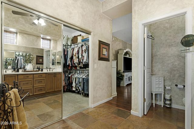 2107 E BEAUTIFUL Lane, Phoenix, AZ 85042