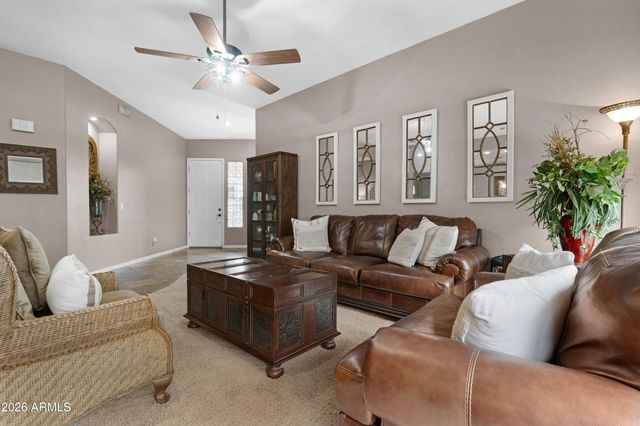 2107 E BEAUTIFUL Lane, Phoenix, AZ 85042