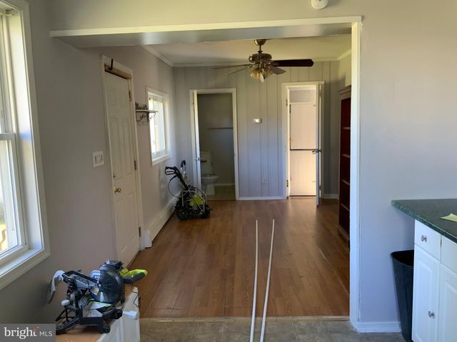 811 WASHINGTON AVE, Croydon, PA 19021