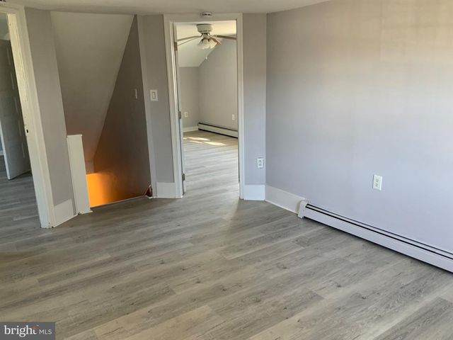 811 WASHINGTON AVE, Croydon, PA 19021