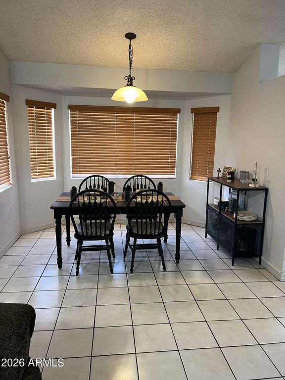 10802 W MORTEN Avenue, Glendale, AZ 85307 — photo 5
