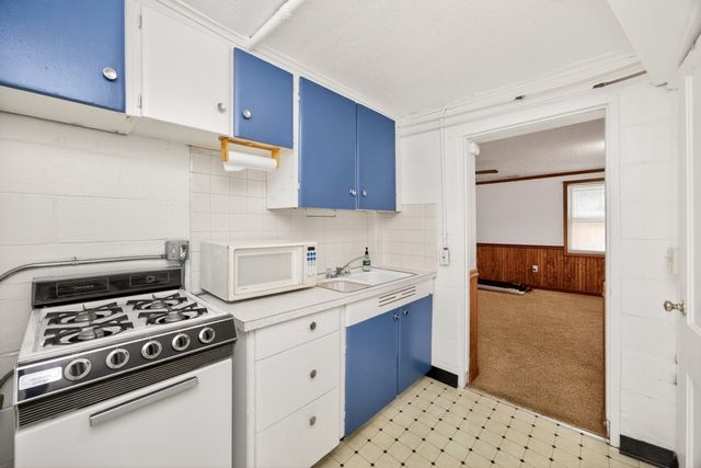 2701 56th Street, Des Moines, IA 50310