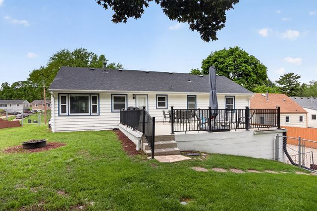 2701 56th Street, Des Moines, IA 50310