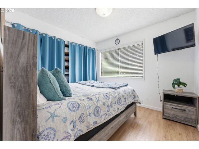 15629 PELICAN BAY Dr, Brookings, OR 97415