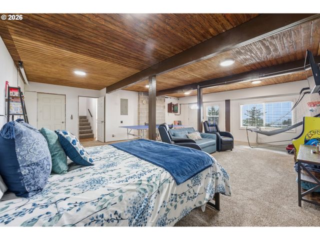 15629 PELICAN BAY Dr, Brookings, OR 97415