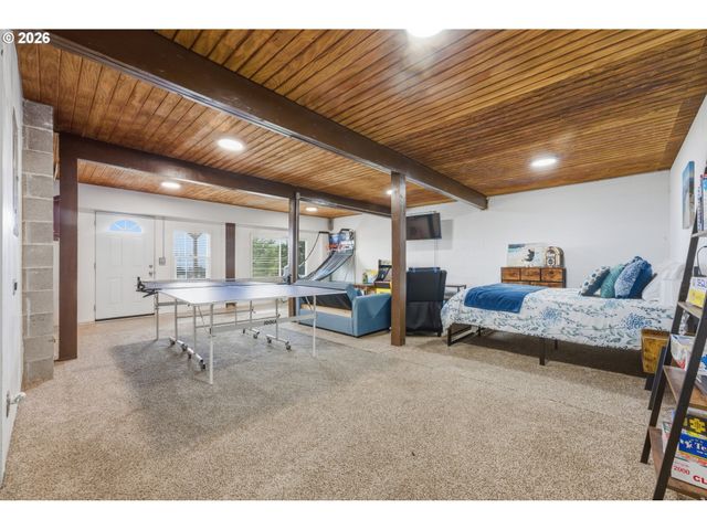 15629 PELICAN BAY Dr, Brookings, OR 97415