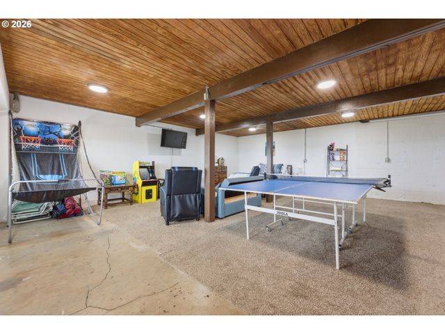 15629 PELICAN BAY Dr, Brookings, OR 97415