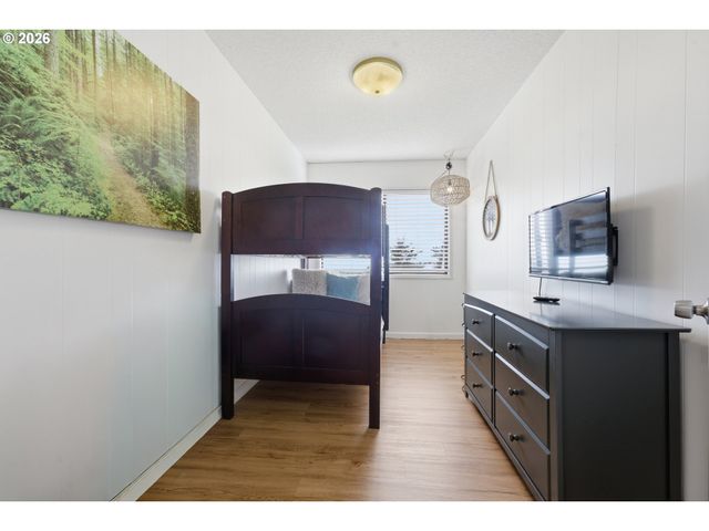 15629 PELICAN BAY Dr, Brookings, OR 97415