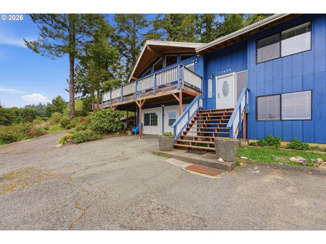 15629 PELICAN BAY Dr, Brookings, OR 97415