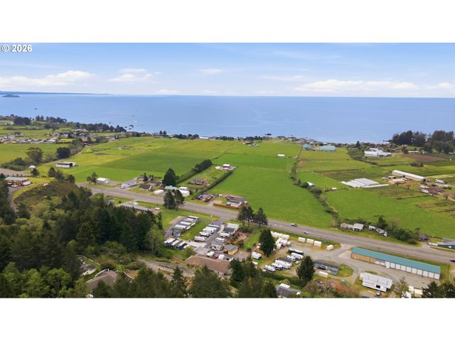 15629 PELICAN BAY Dr, Brookings, OR 97415