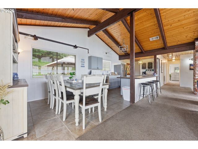 15629 PELICAN BAY Dr, Brookings, OR 97415