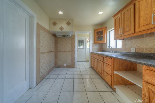 2653 Flower, Huntington Park, CA 90255