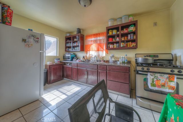 2653 Flower, Huntington Park, CA 90255